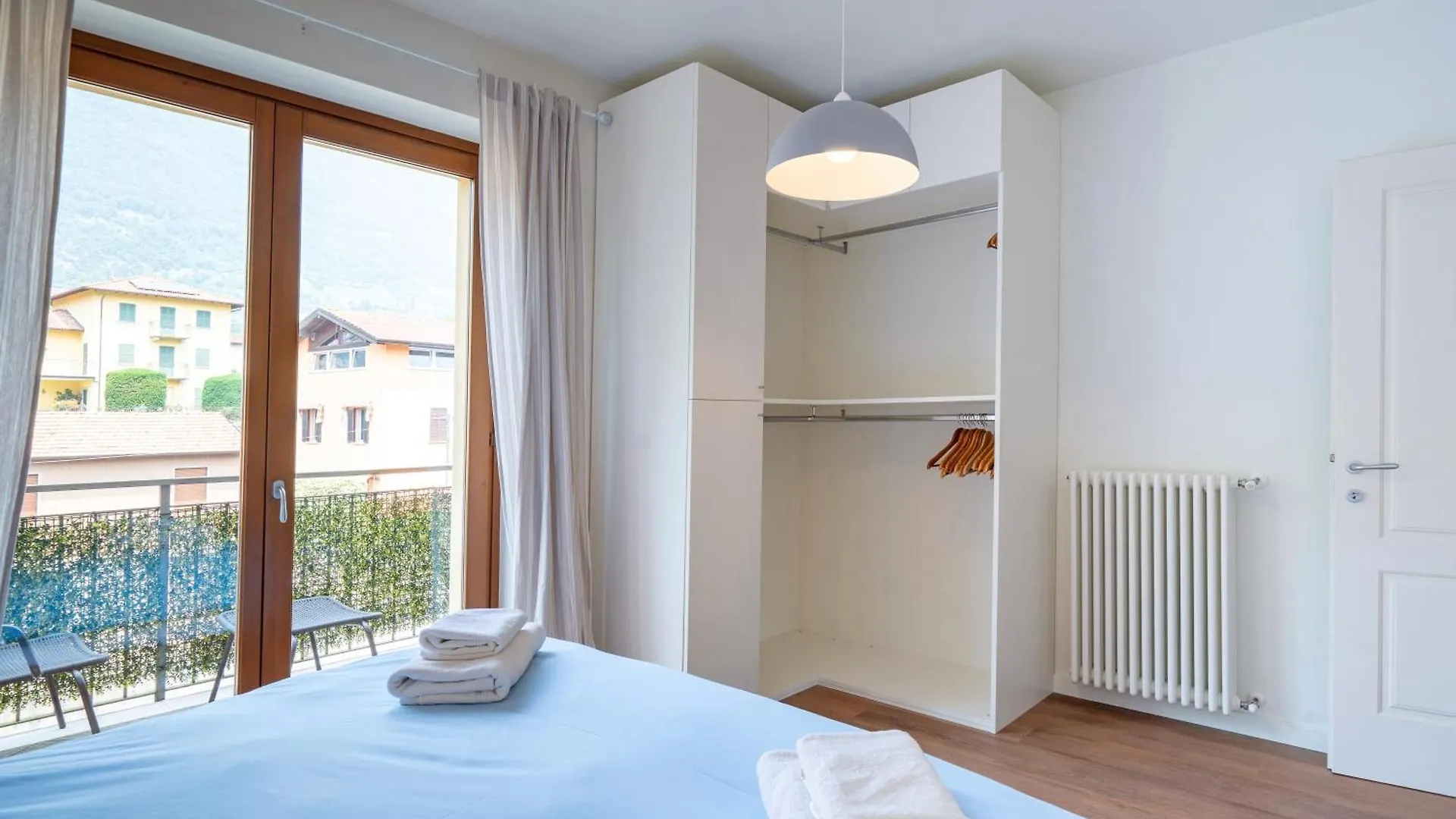Casa Giallo Lejlighed Lenno 0*,  Italien